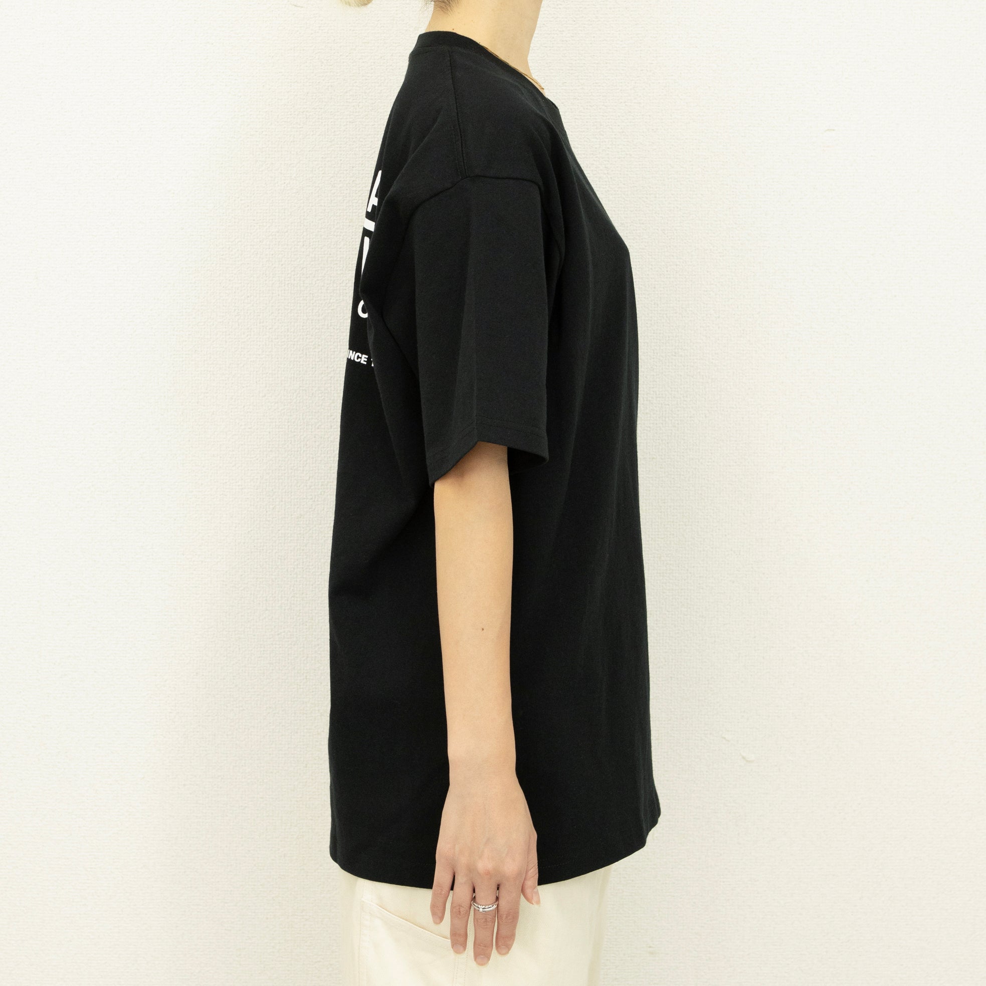 UO LOGO BACK PT TEE【U2523209-B】